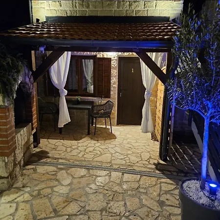 Forko Luxury Near Paradise