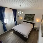 Forko Luxury Near Paradise *