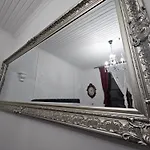 Forko Luxury Near Paradise Homestay