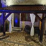 Forko Luxury Near Paradise Homestay