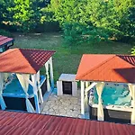 Forko Luxury Near Paradise