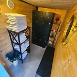 Homestay Forko Luxury Near Paradise