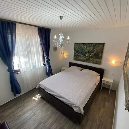 Forko Luxury Near Paradise *