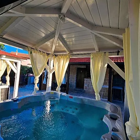 Forko Luxury Near Paradise Privatunterkunft Lopar