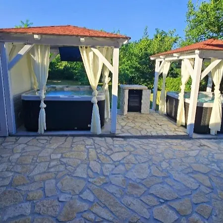 Forko Luxury Near Paradise لوبار