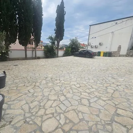 Проживание в семье Forko Лопар