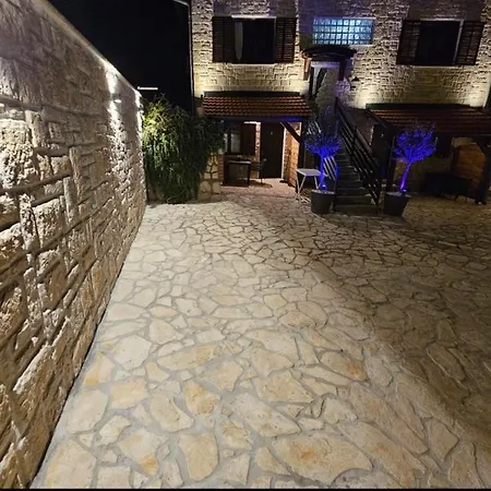 Forko Luxury Near Paradise