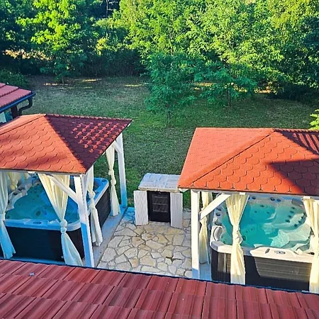 Forko Luxury Near Paradise